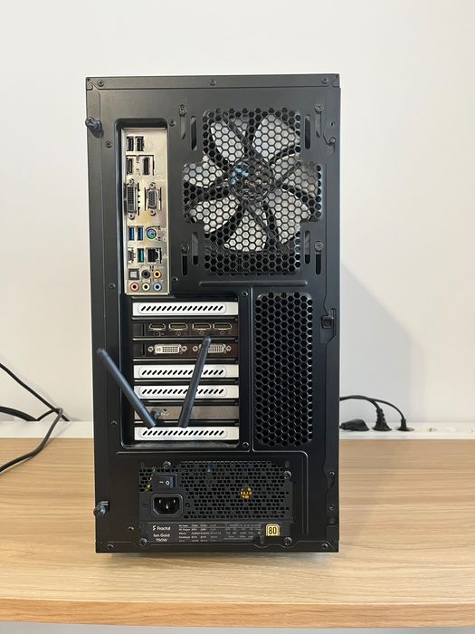 Бюджетен гейминг i7-6700K/ 16GB RAM/ GTX 970/ Fractal Design/ Noctua