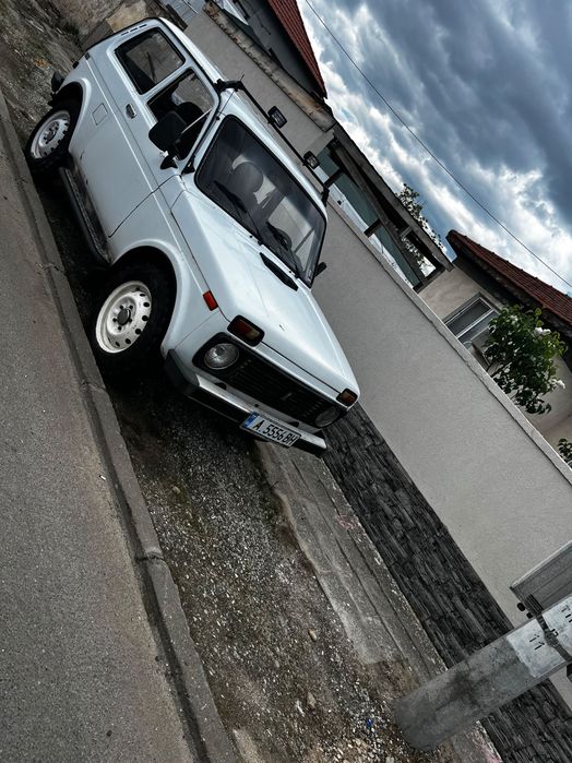 Лада нива 21213