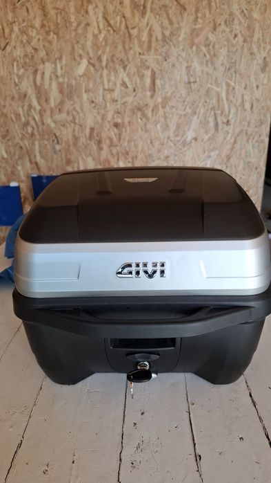 Vand Top Case  Givi