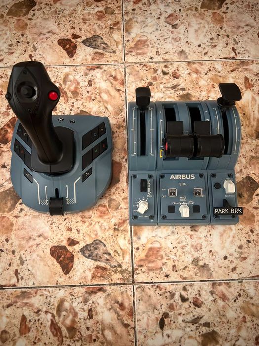 Thrustmaster TCA Airbus Officer Pack + Suporturi Birou Bullfrog