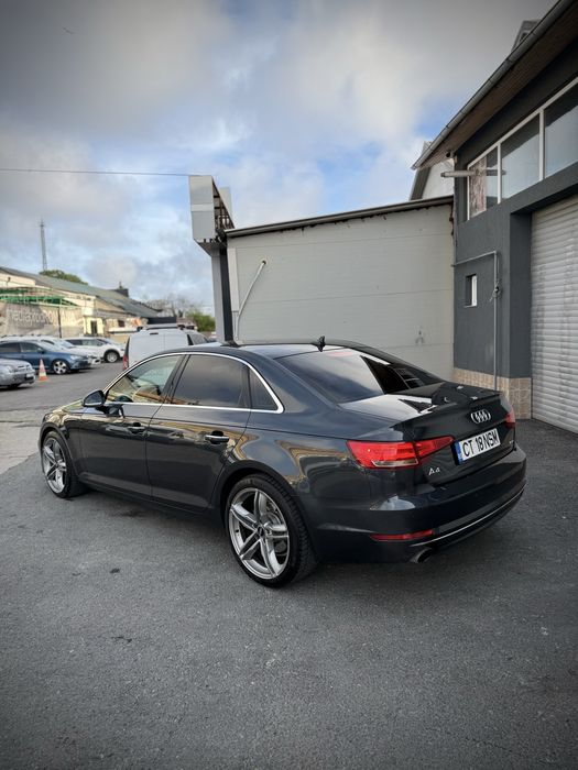 Audi A4 2018 S line