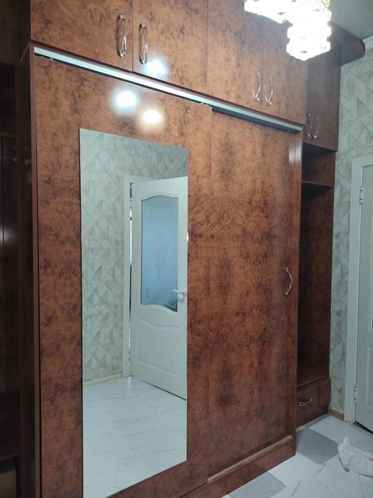 Шкаф для прихожей