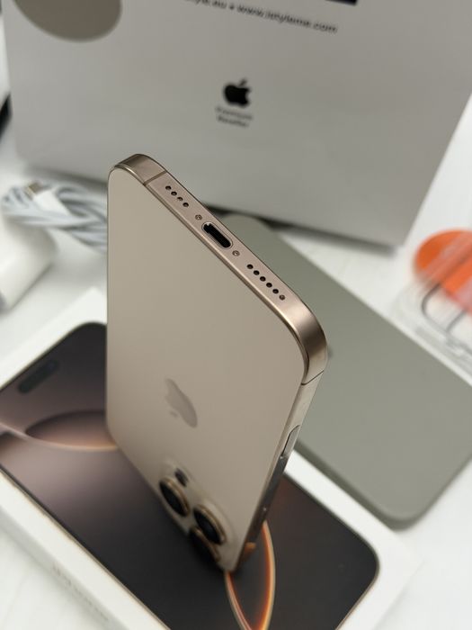 Iphone 16 Pro Max 256 gb Desert Titanium cu factura si garantie ca NOU!