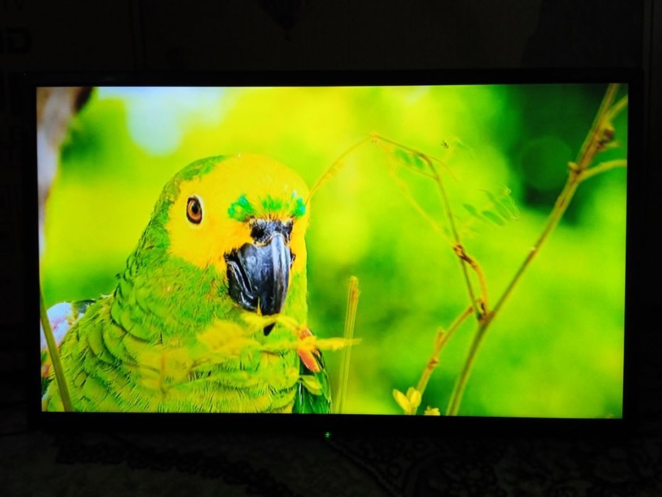 Продается 32" LED телевизор MOONX с ТВ приставкой X96mini