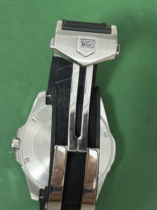 Tag heuer каучук 2 ремешка