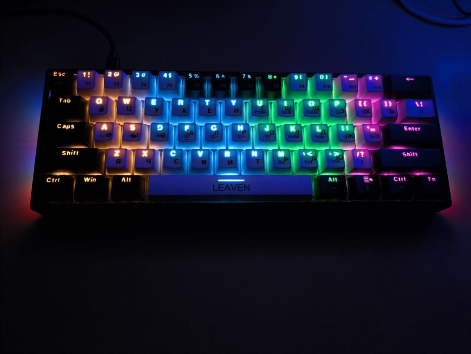 Механическая игровая клавиатура LEAVEN K620 RGB