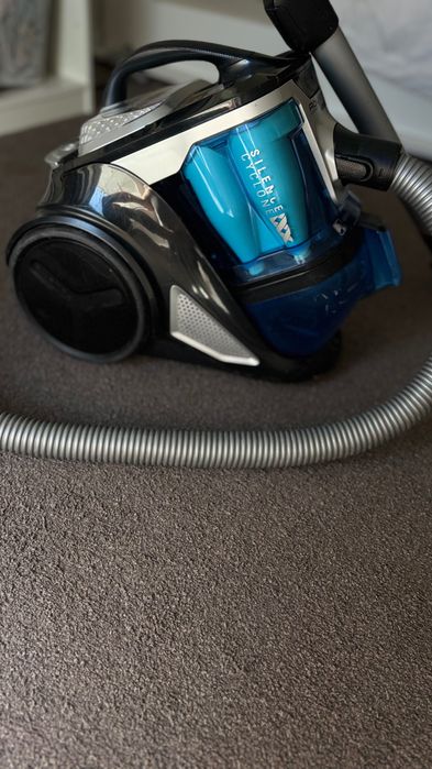 Aspirator Rowenta - Silence Force Extreme - Multi Cyclonic (fără sac)