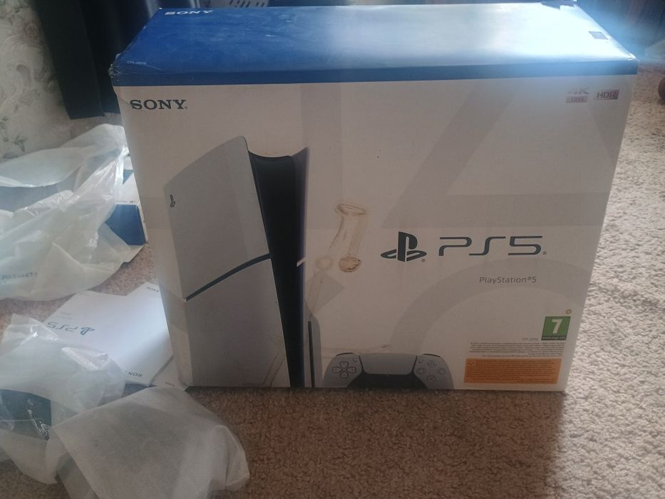Sony Playstation 5 slim.
