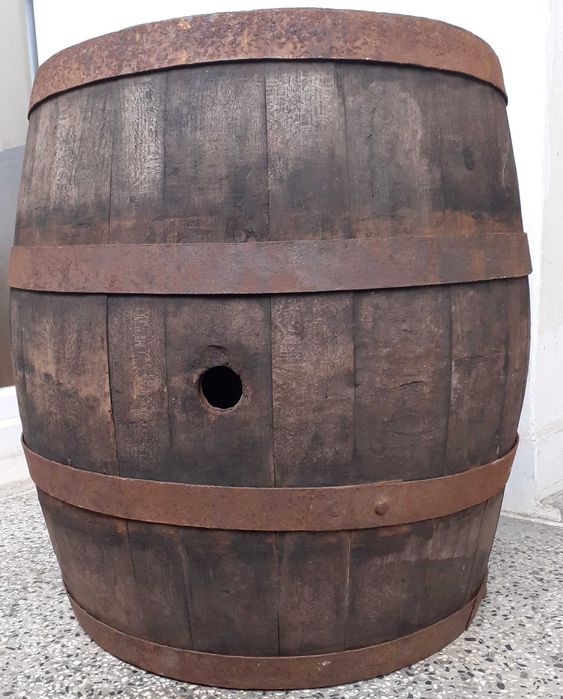 Буре - черничево, старо, 70 литра