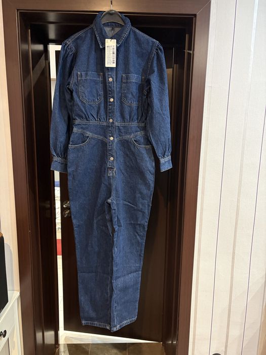 Дамски дънков гащеризон.Нов!