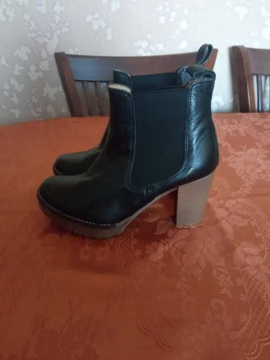 Ботинки из натуральной кожи