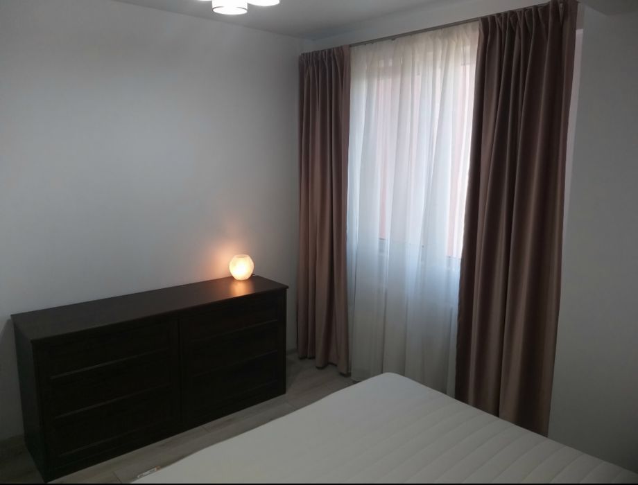 Proprietar inchiriez apartament