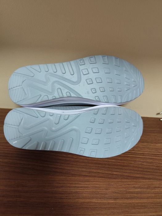 Нови дамски маратонки 38