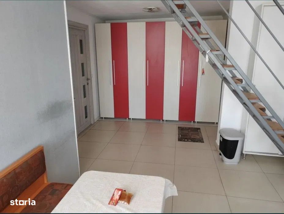 Apartament 2 camere, 70 mp, cartier Bulgaria, curte spatioasa, cu verd — fotografia 1