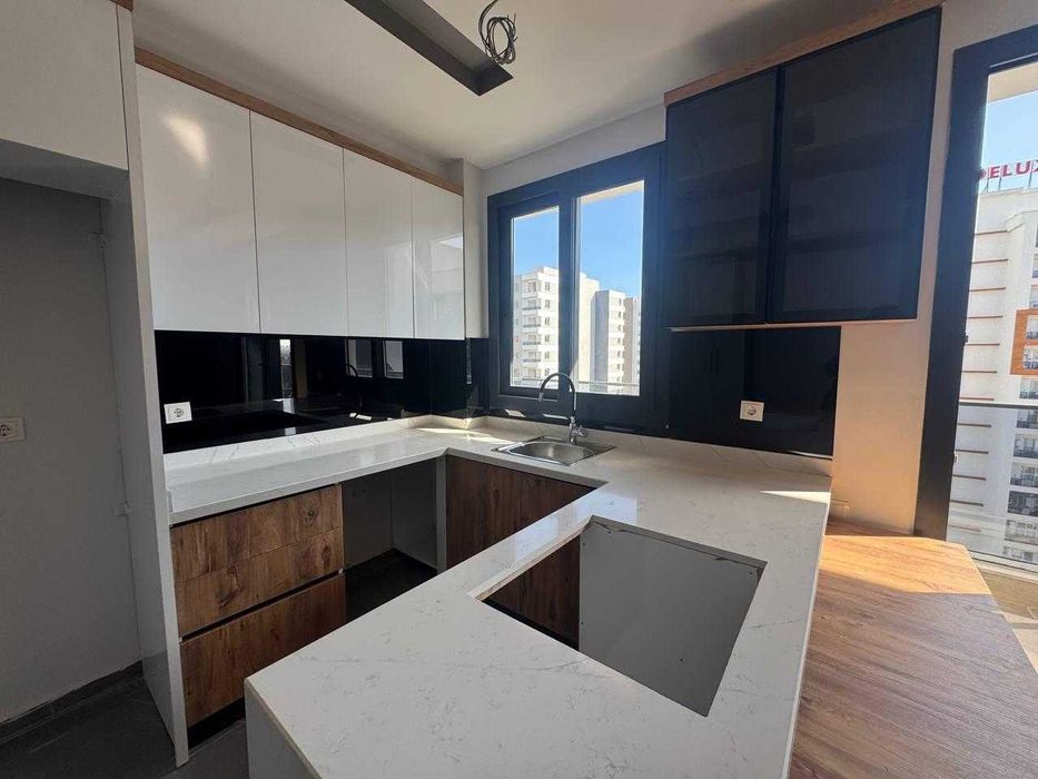 • Готов за нанасяне апартамент 1+1 • Паркинг • Басейн • Мерсин, Турция