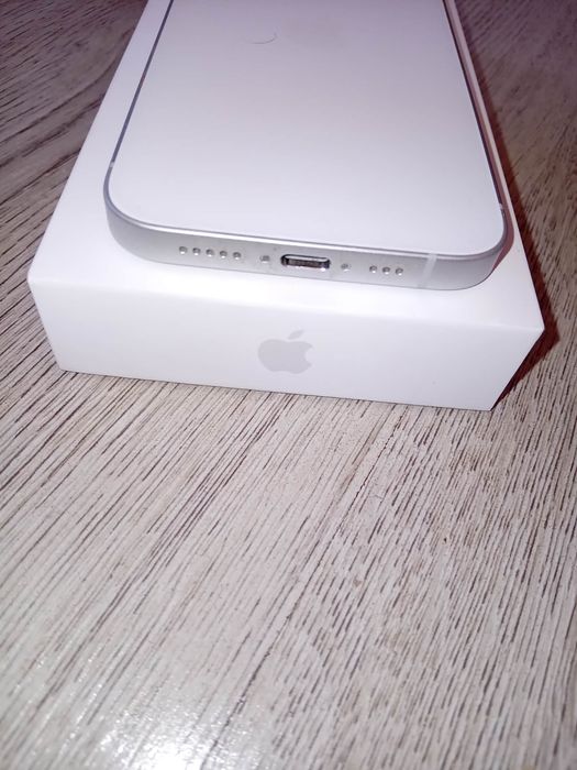 iPhone 16e 128GB - като нов,гаранция,пълен комплект(ВИЖТЕ ОПИСАНИЕТО!)