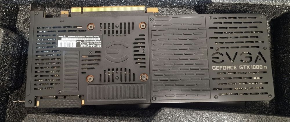 Placă video EVGA GeForce GTX 1080 Ti 11GB