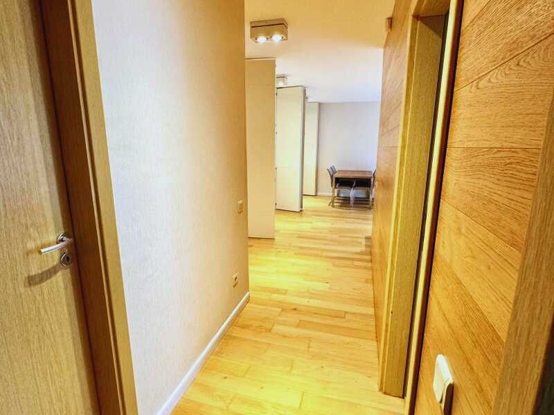 Дава се под наем Тристаен апартамент в София, Витоша - 109 кв.м за 1224 € - Снимка #8