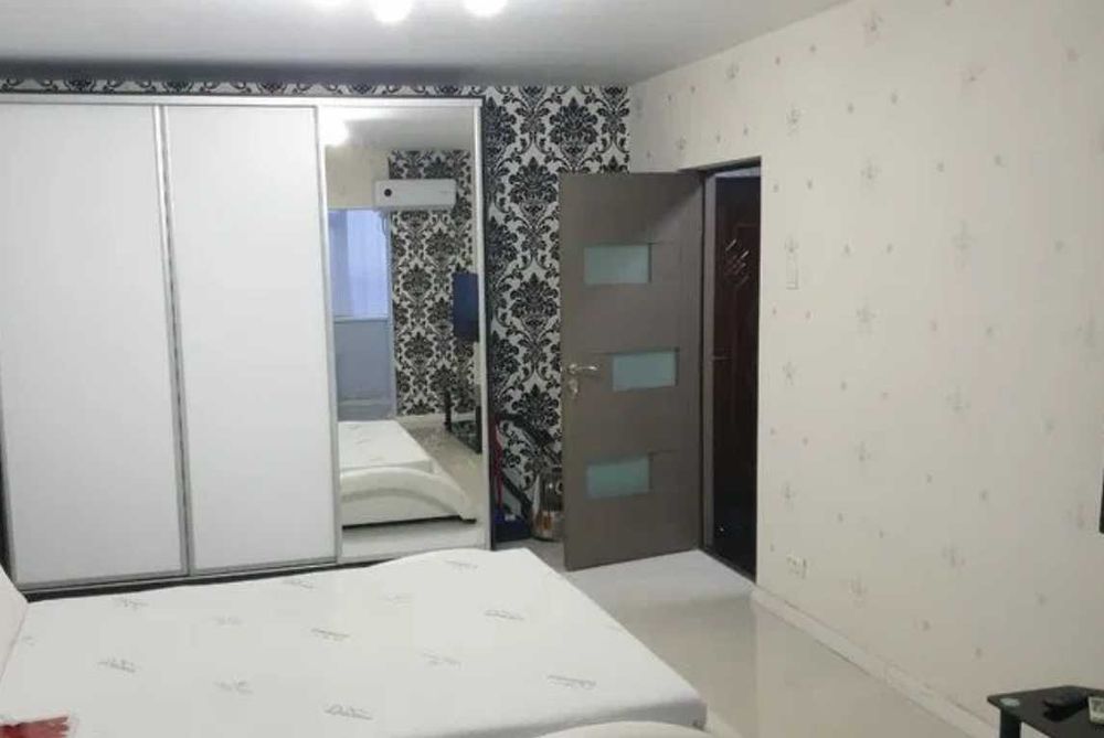 Дава се под наем Едностаен апартамент в Пловдив, Кършияка - 40 кв.м за 198.9 € - Снимка #1