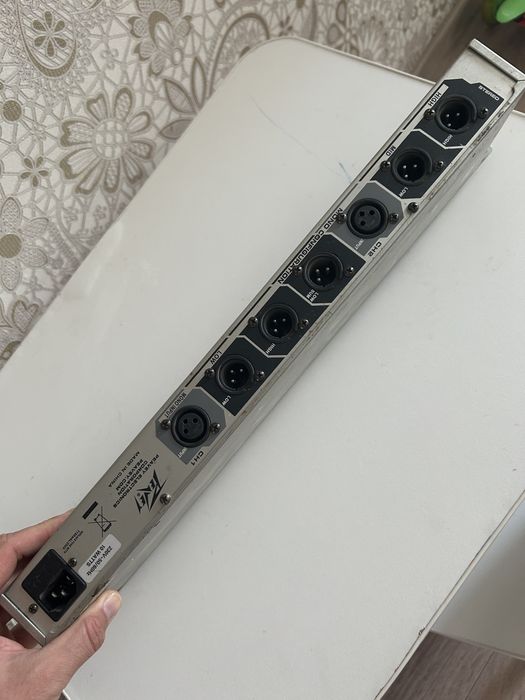 Peavey pv23x0 2/3 way crossover