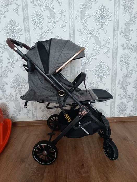 Продам    коляску