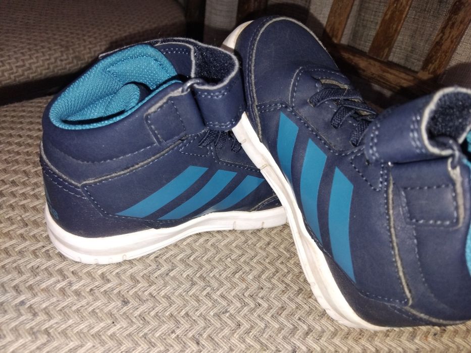 Детски обувки на Адидас, Найк