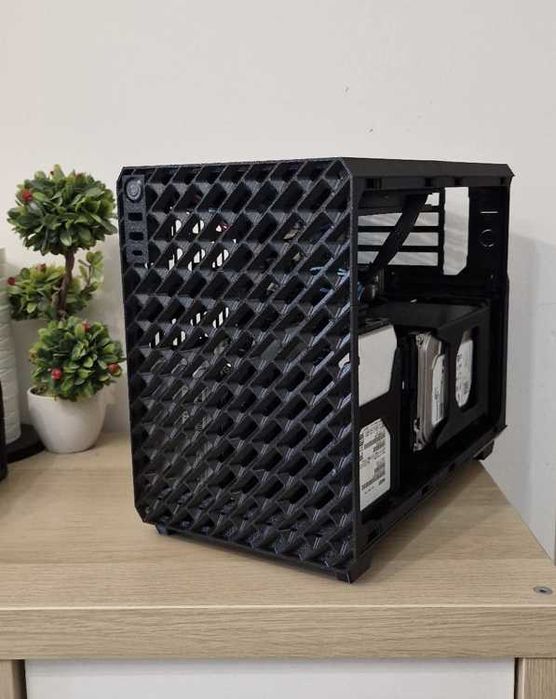 Server NAS complet compact mATX 18.3Litrii