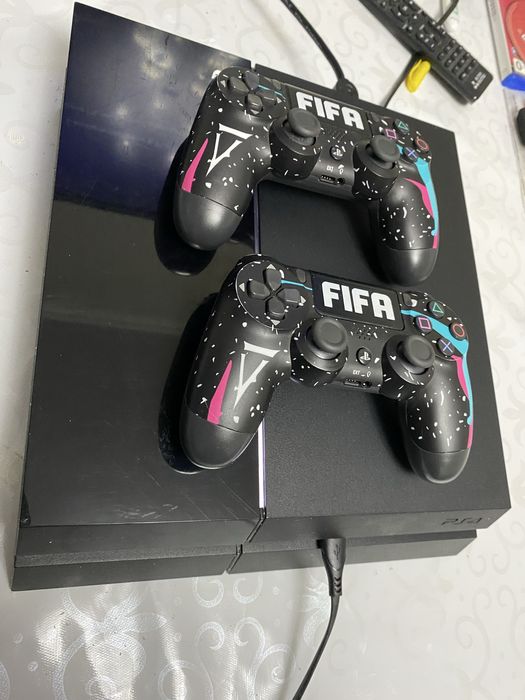 Пс 4 512гб 2 джойстика