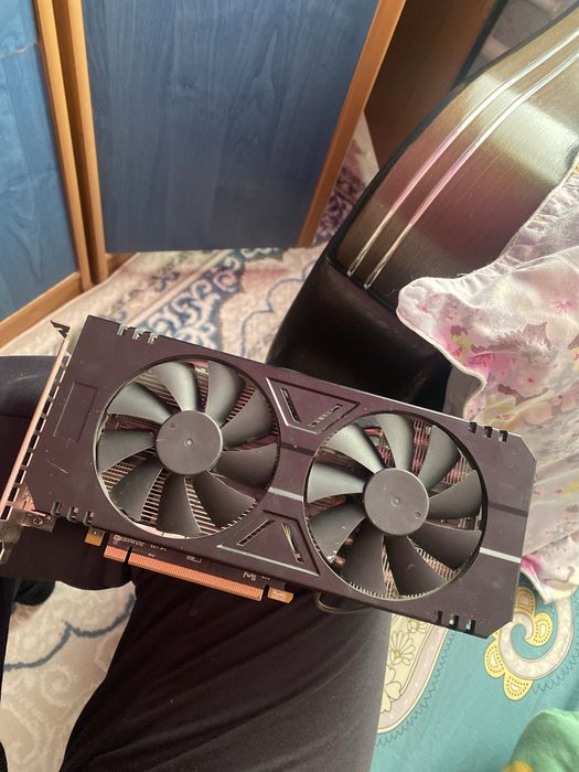 Видеокарта RX 590 GME 8 GB