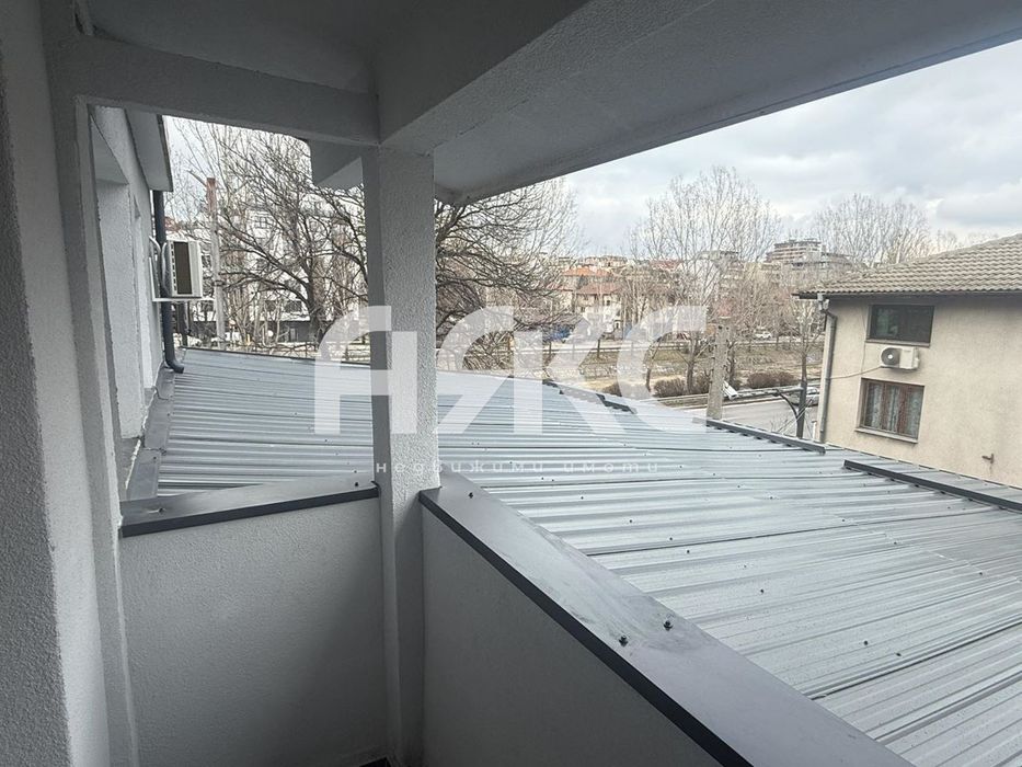 Офис сграда под наем на комуникативно място ! ДО МЕТРОСТНАЦИЯ