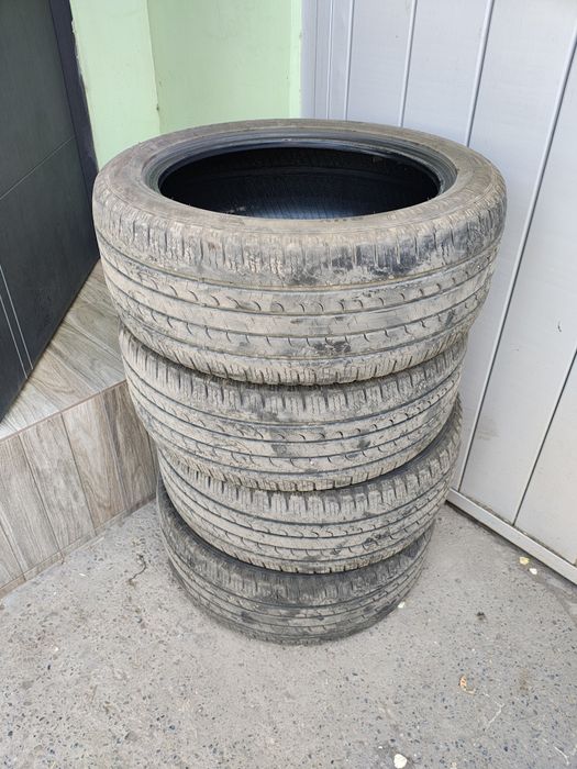 Резина Goodyear efficient grip suv 235/50/19