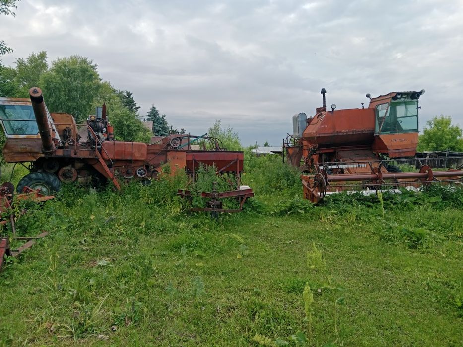 Продам Конбаин срочно