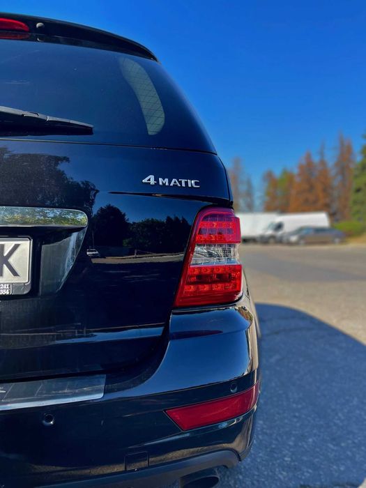 Mercedes-Benz ML 350 4MATIC | РЕАЛНИ КМ | LED ФАРОВЕ | 21