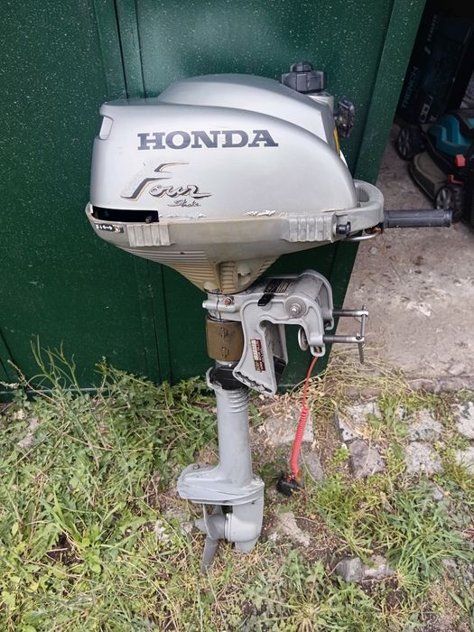 Извън бордов двигател Honda 2hp