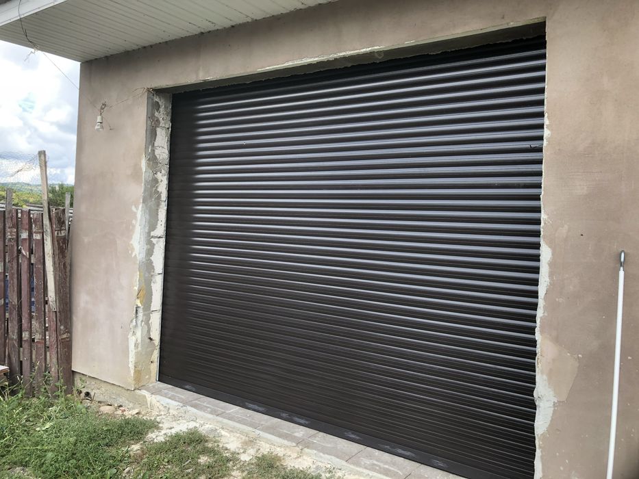 Producator Usi de garaj