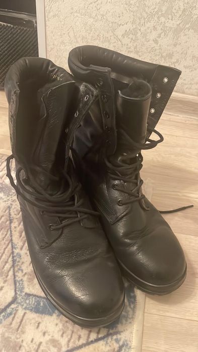 Продам берцы  зимный летний