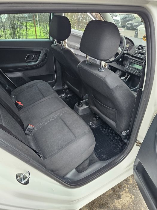 Inchiriez auto Skoda Fabia GPL 2013 - Economica, Fiabila si Confortabila - Rent A Car