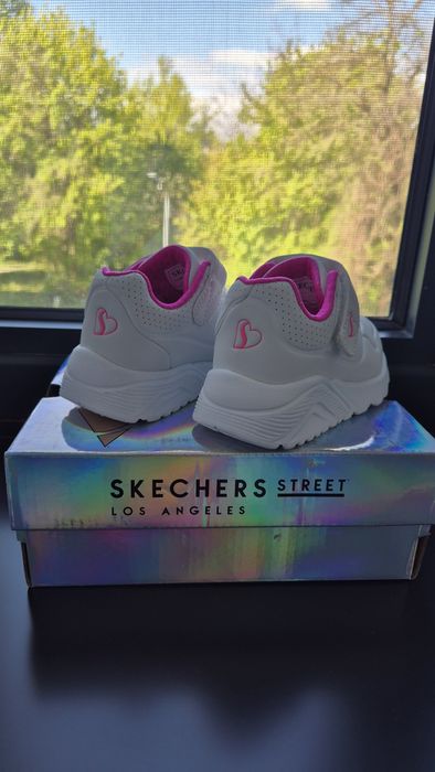 Skechers fete marimea 23