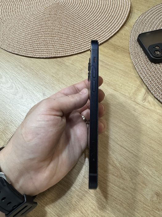 iPhone 12 – 64 GB – stare foarte bună – Brasov