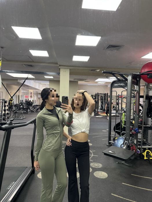 спортивный костюм