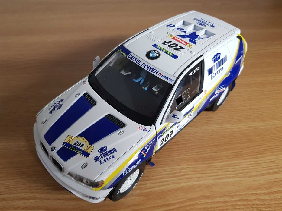 Macheta BMW X5 rally x-raid, scara 1/18, Solido