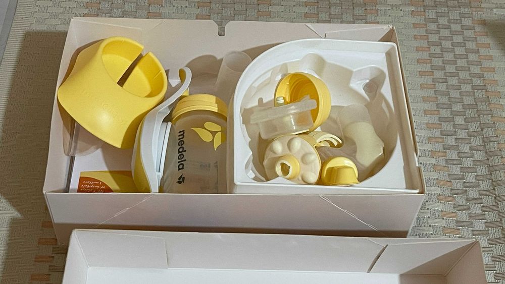 Молокоотсос Medela Harmony