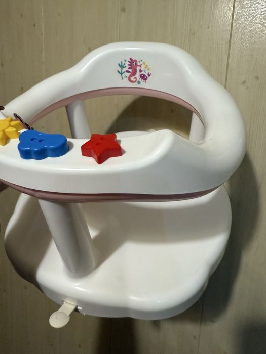 Продается стульчик и ванночка