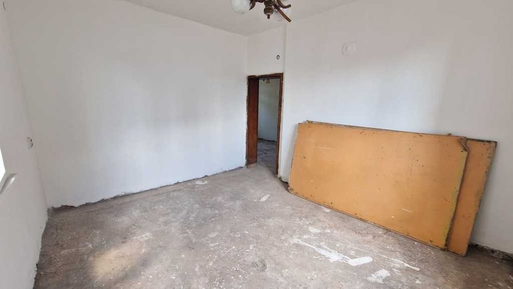 Продава се Многостаен апартамент в Благоевград, Идеален център - 84 кв.м за 1024 €/кв.м - Снимка #2