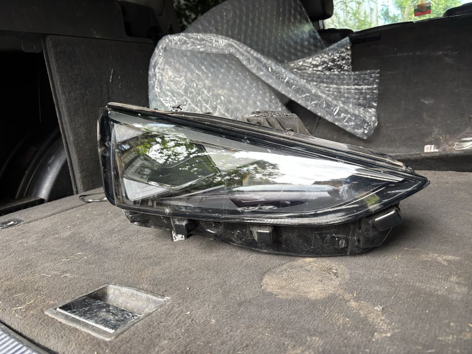 Фар Cupra Formentor