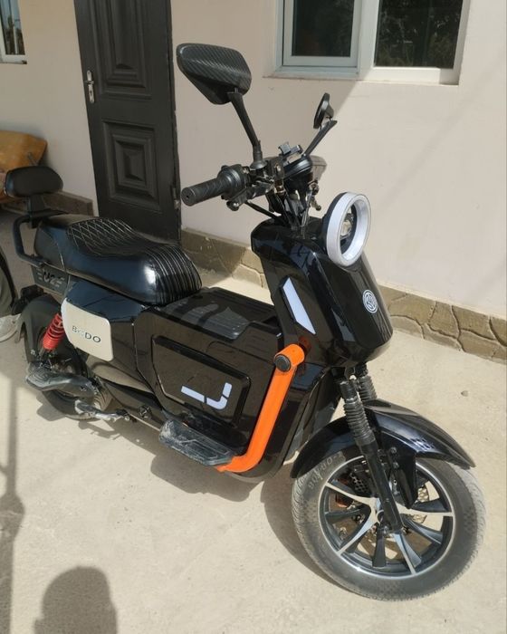 U2 skuter elektroni bike