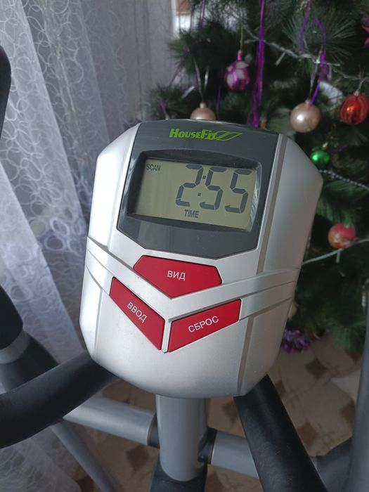 Продам эллиптический тренажер