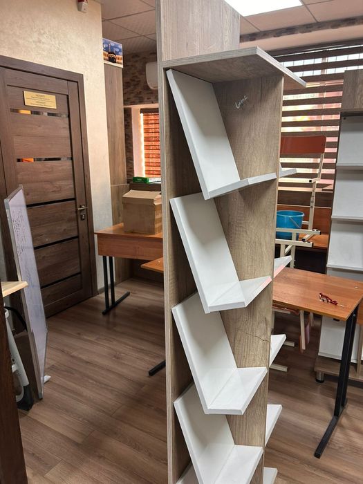 Стеллаж для книг