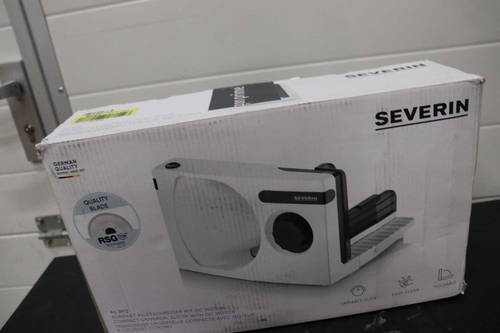 SEVERIN AS 3912 Компактна универсална машина за рязане, лек ДЕФЕКТ
