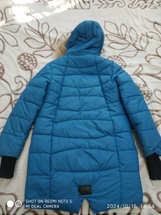 Зимняя куртка на девочку